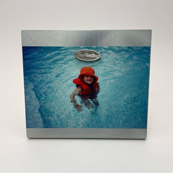 Tim Horton’s Pewter Magnets & Picture Note Board - Picture 8 of 16